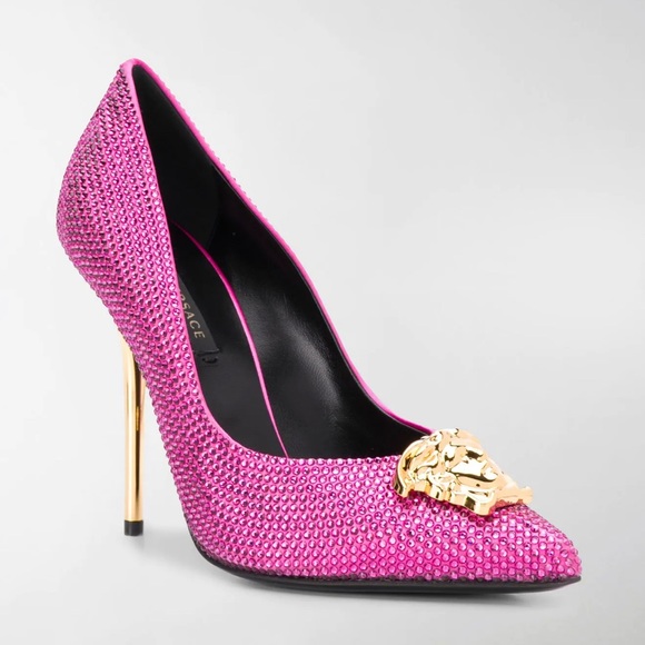 Versace - Picture 2 of 9